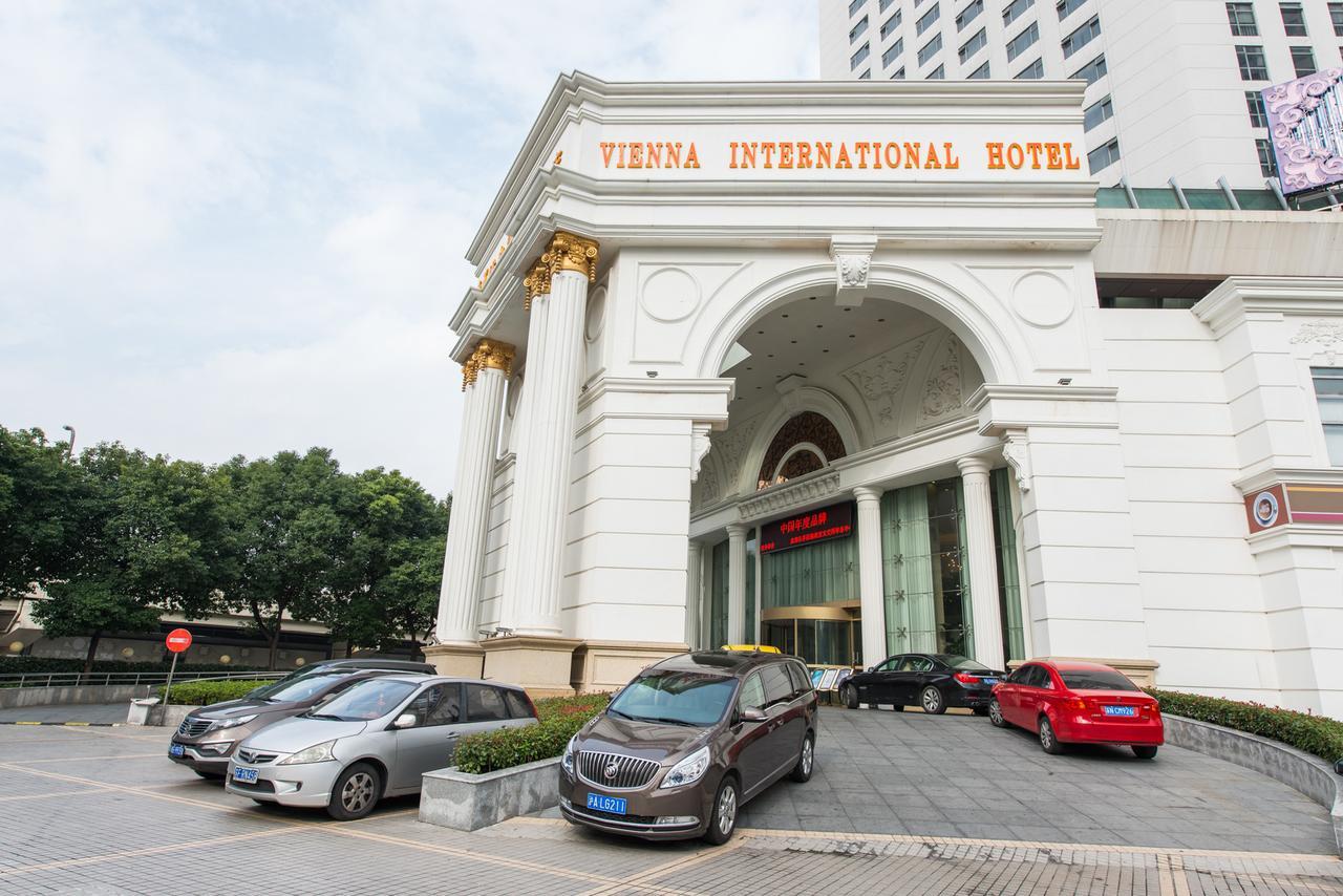 Vienna International Hotel Shanghai Train Station Exterior foto